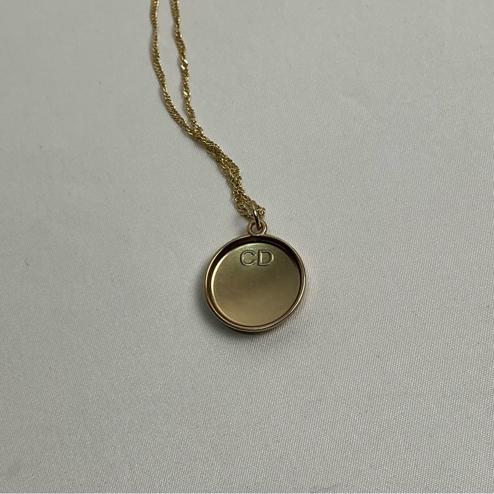 Christian Dior Gold Pendant Necklace - Picture 2 of 4